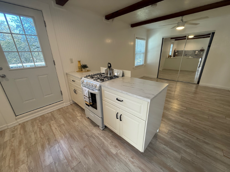 196 Lubeck Rd - Photo 3 of 15