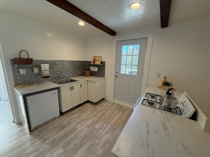 196 Lubeck Rd - Photo 6 of 15