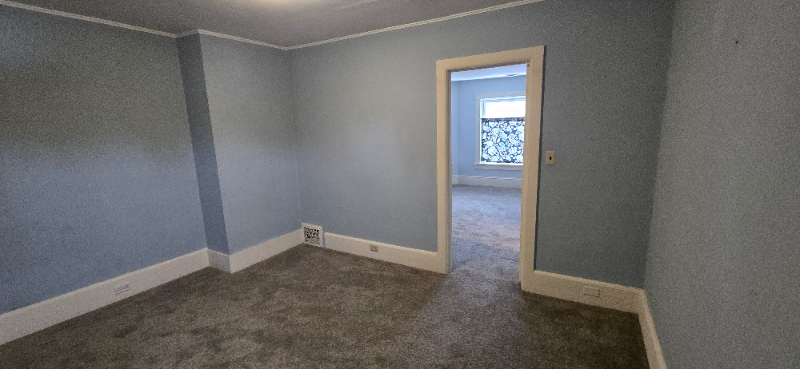 724 N Evans St #A - Photo 3 of 11