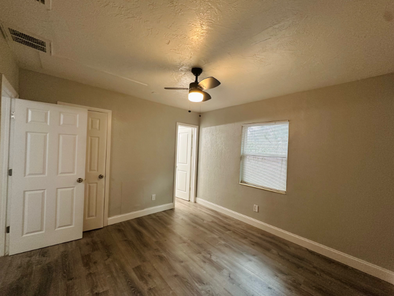 1610 12th Ave S #3 - Photo 7 of 10