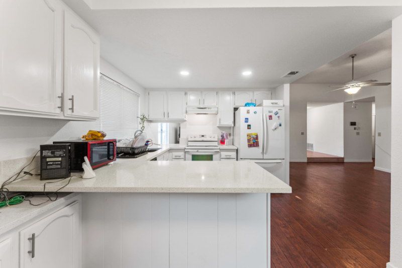 1130 Rudger Way - Photo 2 of 5