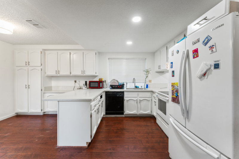 1130 Rudger Way - Photo 3 of 5