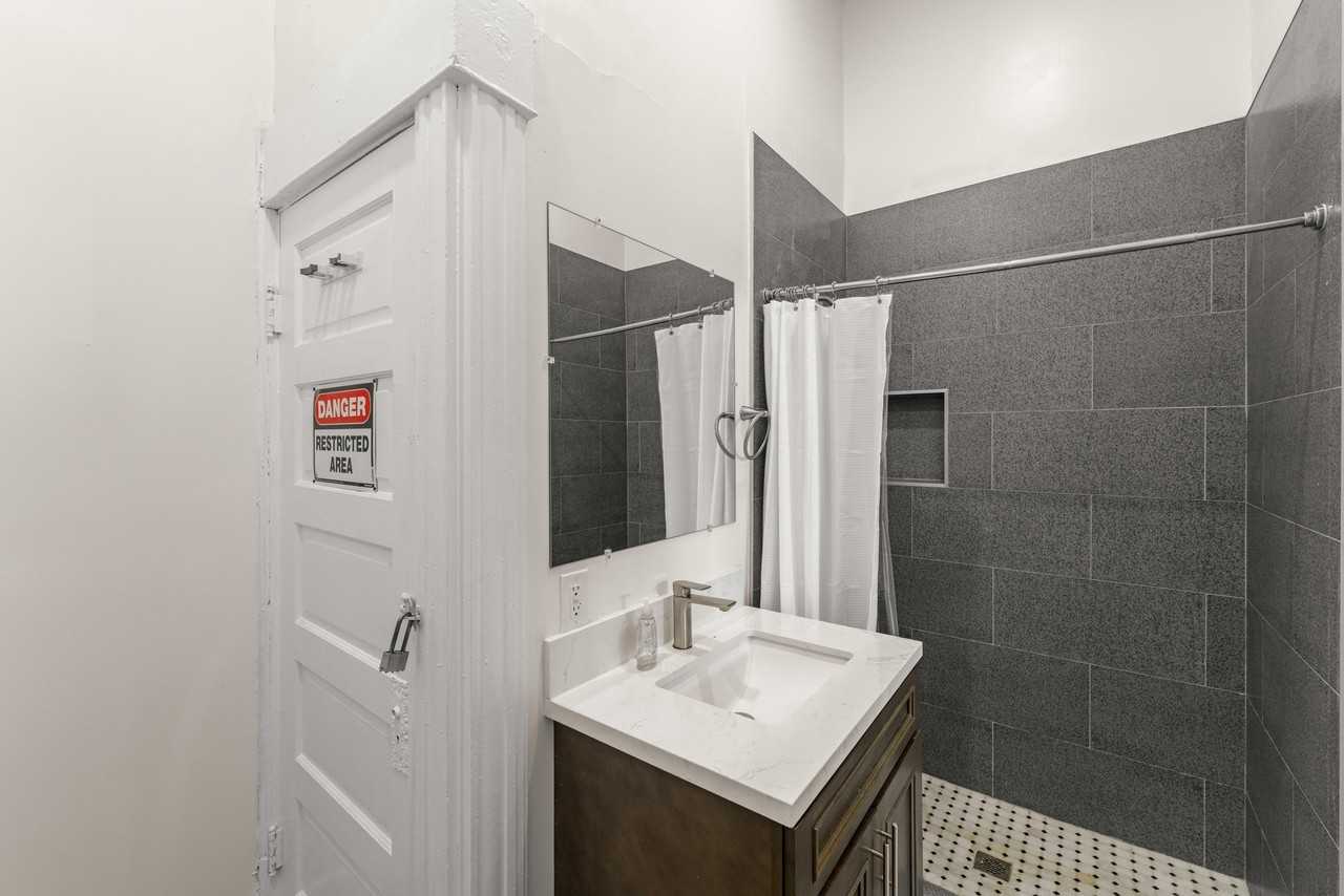 1331 S Park Ave #1333 - Photo 3 of 20