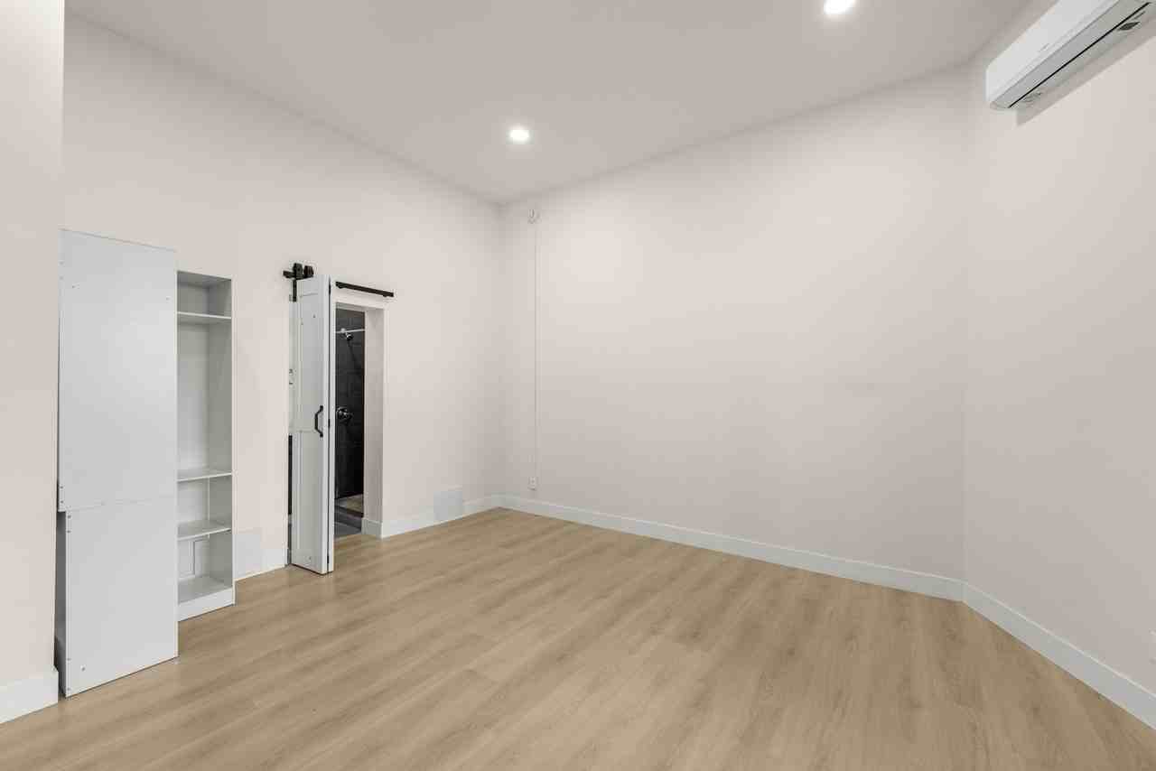 1331 S Park Ave #1333 - Photo 6 of 20