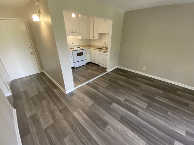 1005 Hickory Hill Ln #B207 - Photo 6 of 15