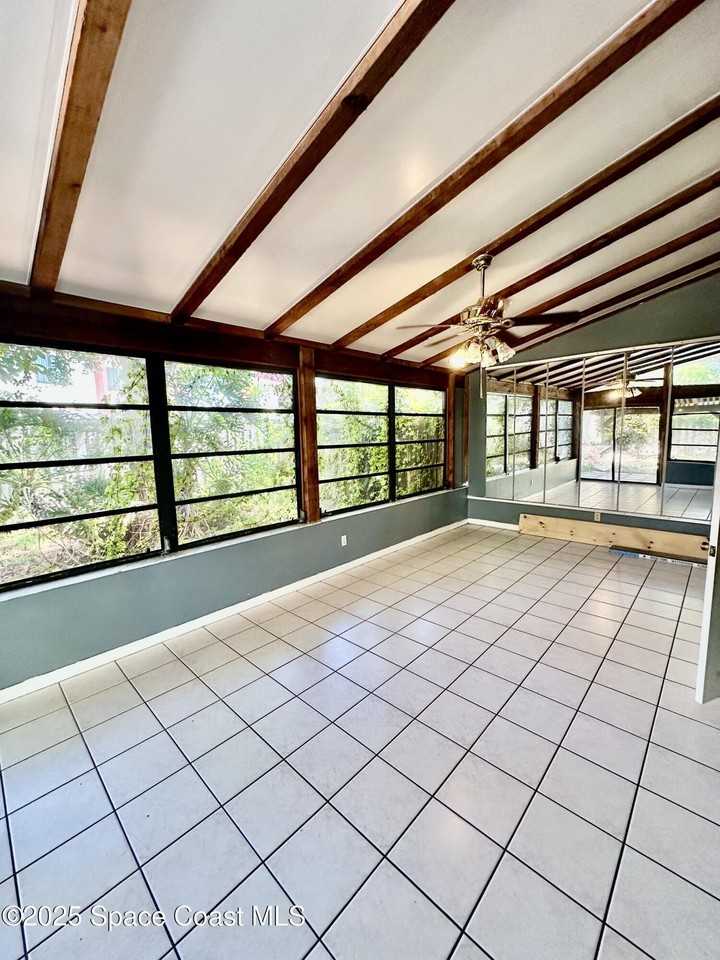 236 Chandler St Apt A - Photo 6 of 21