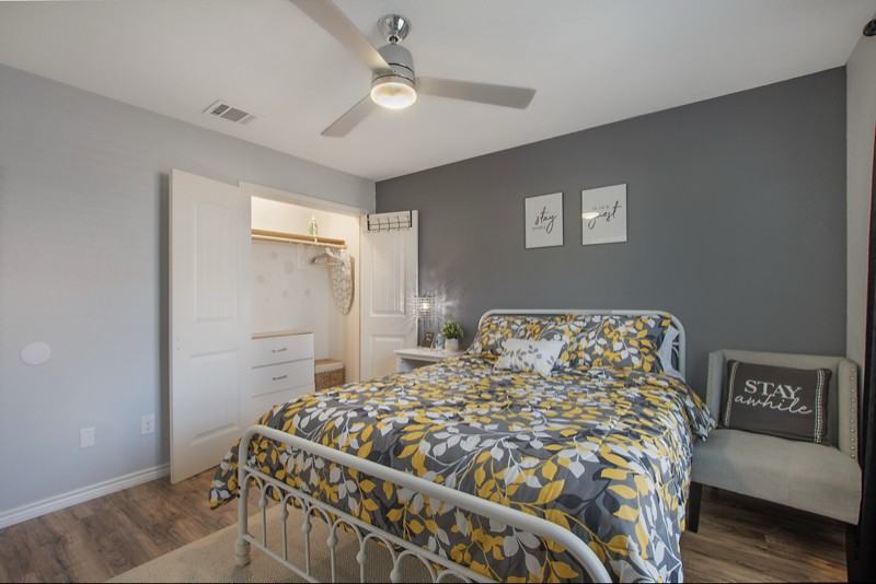 958 E Allen Ave - Photo 7 of 20