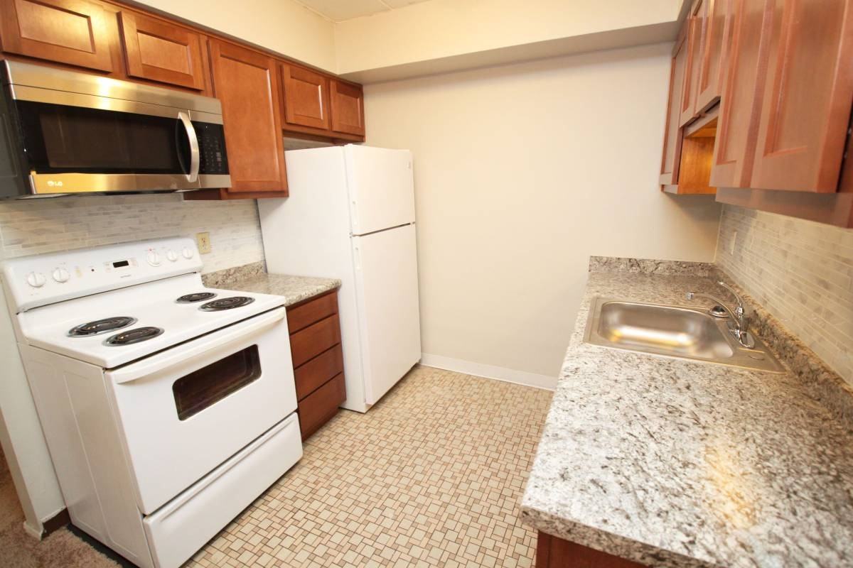 504 ORCHARD AVENUEAPT 205 #205 - Photo 2 of 11