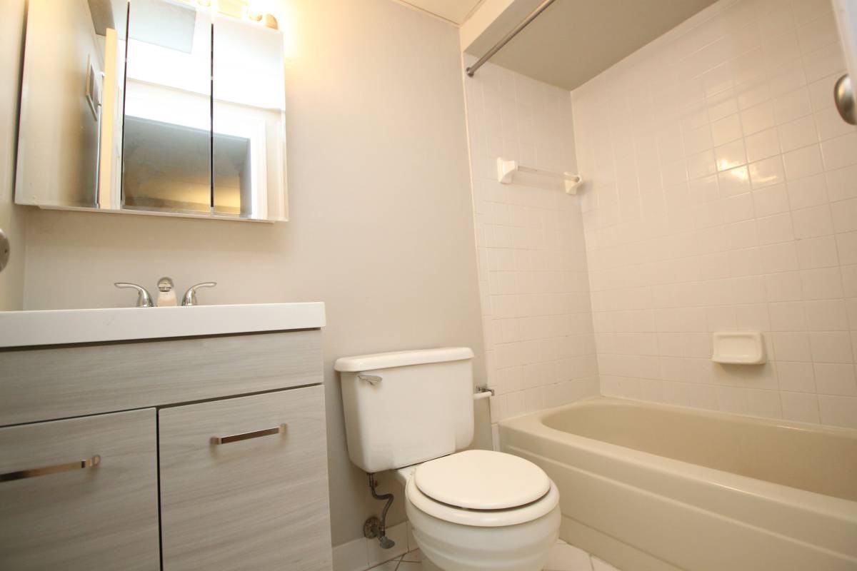 504 ORCHARD AVENUEAPT 205 #205 - Photo 7 of 11