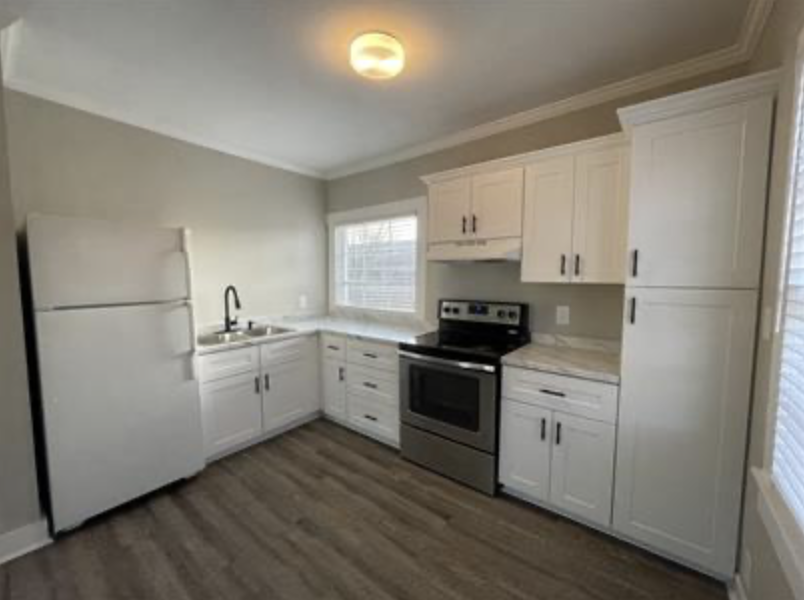 38 4th St Sw #C - Photo 2 of 10