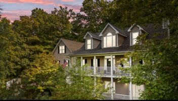 featured image of 42 Surrey Run