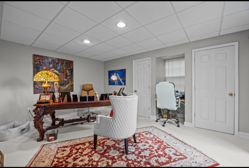 42 Surrey Run - Photo 5 of 20