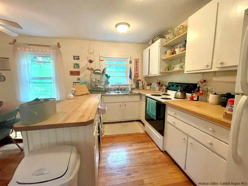 4 Underwood St #3 - Photo 2 of 17