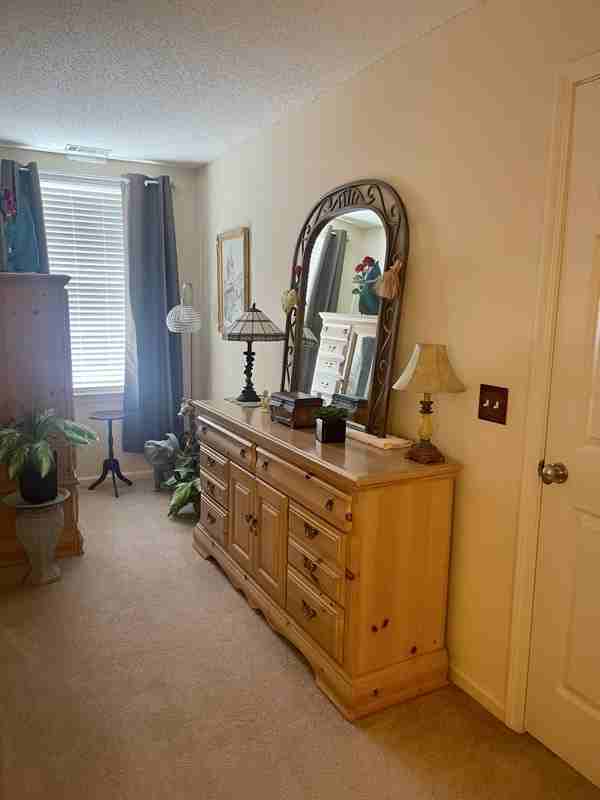 214 Foxbury Sq - Photo 2 of 14