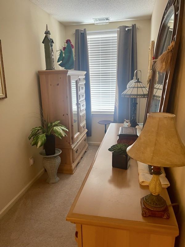 214 Foxbury Sq - Photo 3 of 14