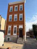 featured image of 2001 Boone St
