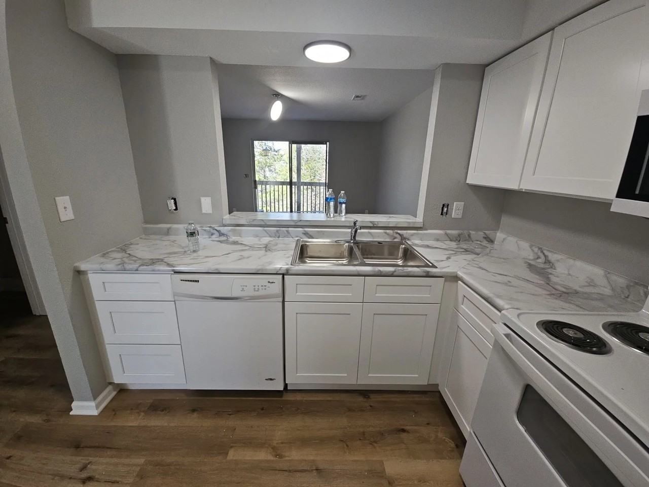 1062 Mace Rd - Photo 2 of 11