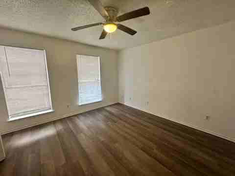 10821 Roger Dr #A - Photo 7 of 10