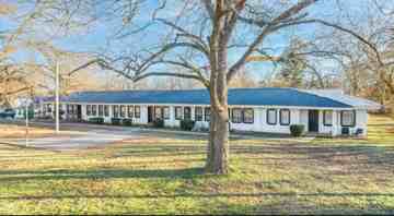 featured image of 106 S Davis St #1B