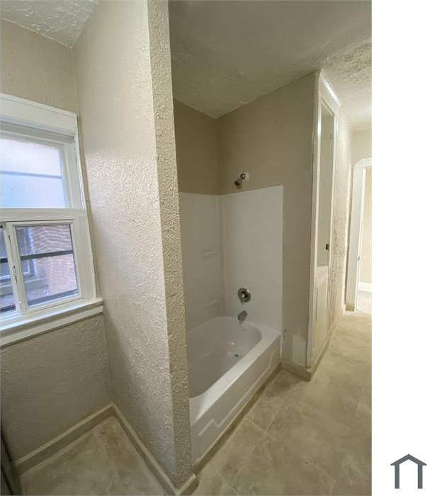 15000 Euclid Ave #34 - Photo 5 of 8