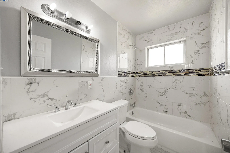 6780 75th St - Photo 5 of 5