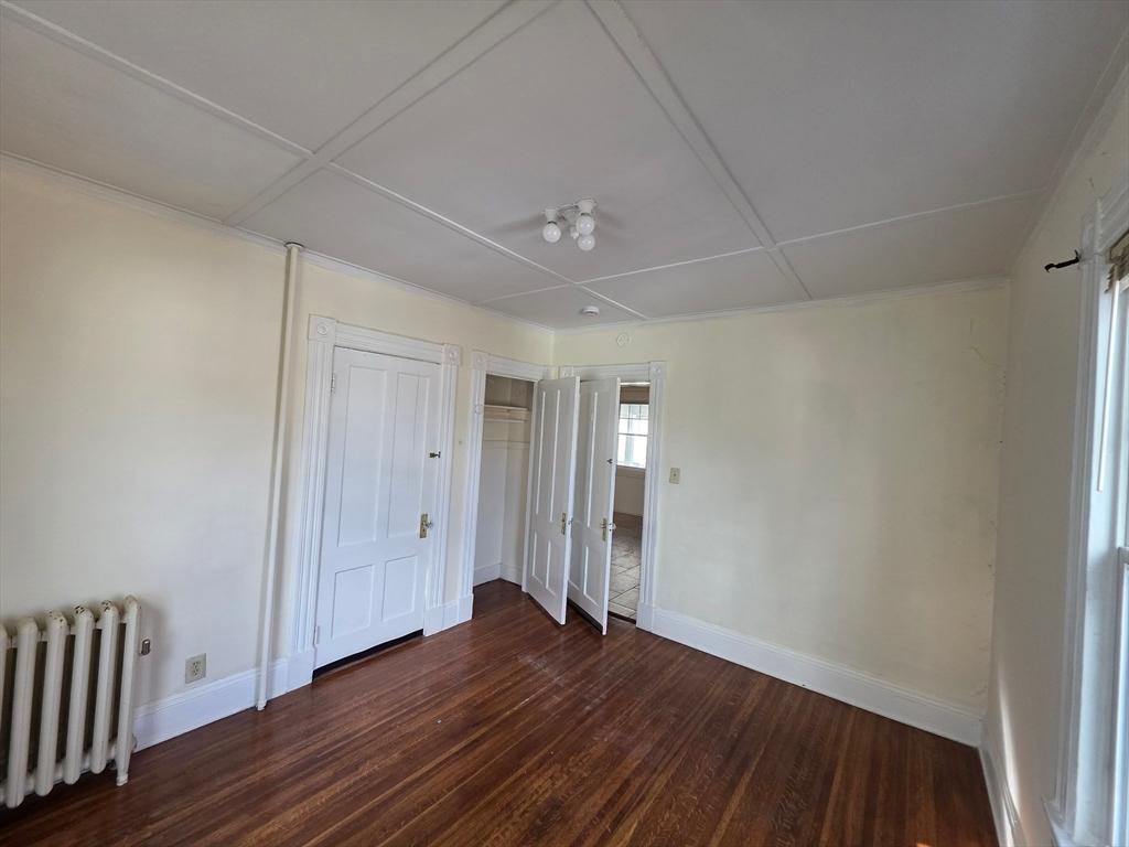 37 Chase Ave 2nd Fl - Photo 4 of 8