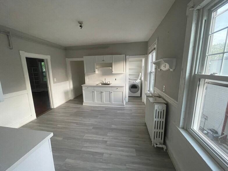 989 Capitol Ave #FL3 - Photo 3 of 8