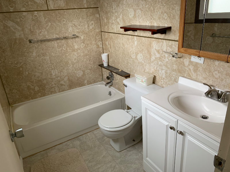 642 S 6th St - Photo 3 of 5