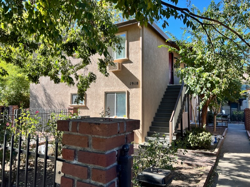 1916 7th St #1-4 - Photo 4 of 12