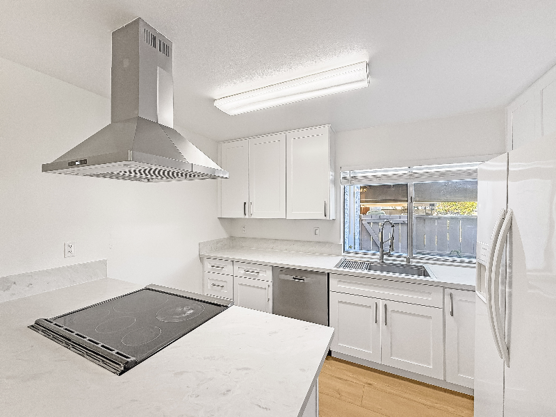 4360 Vision Dr - Photo 2 of 17