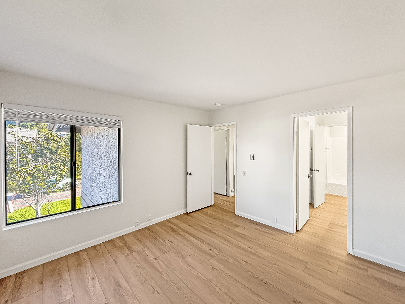 4360 Vision Dr - Photo 7 of 17