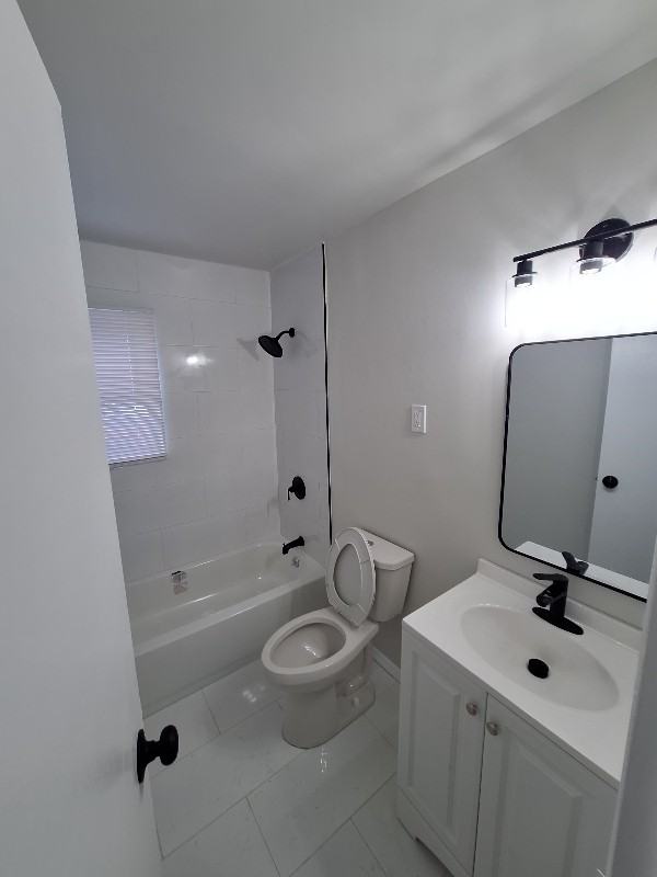 91 Oak St - Photo 2 of 10