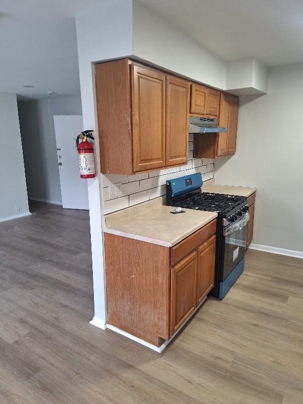 91 Oak St - Photo 4 of 10