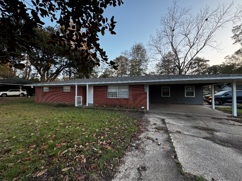 1728 General Pershing St - Photo 4 of 14