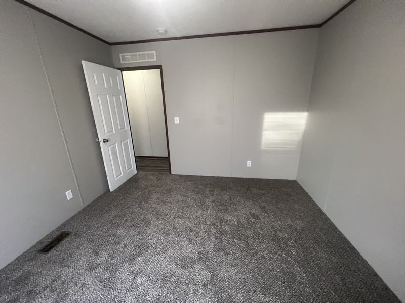 30 Locust St - Photo 4 of 8