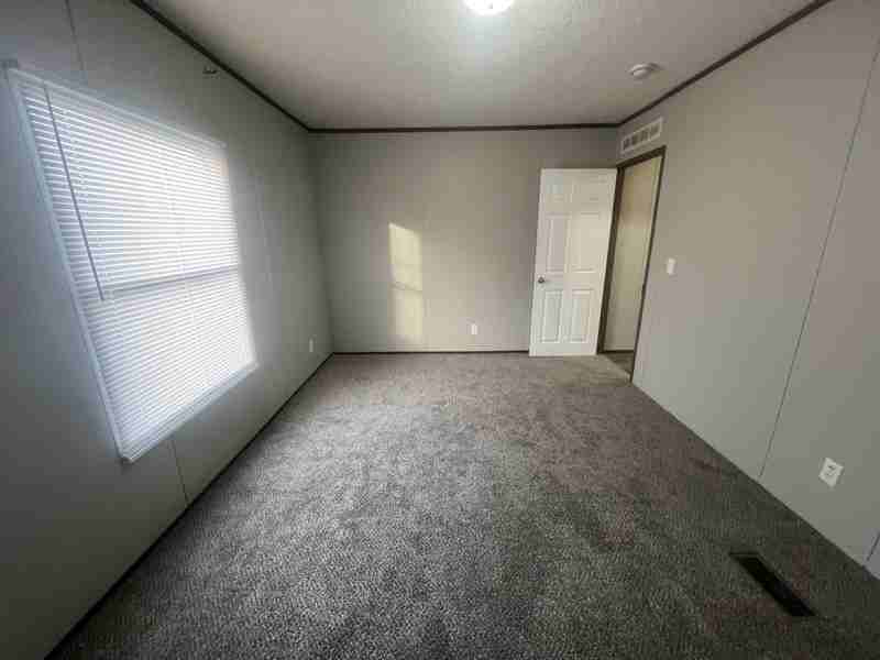 30 Locust St - Photo 6 of 8