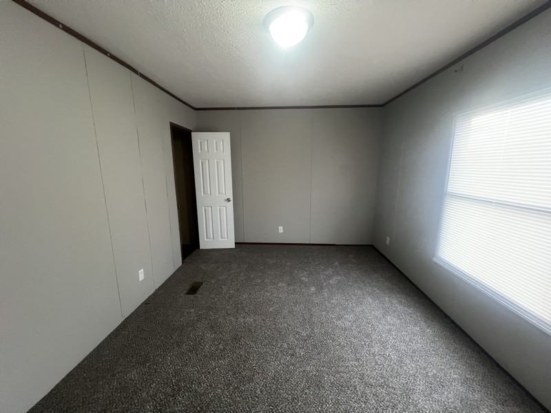 30 Locust St - Photo 7 of 8