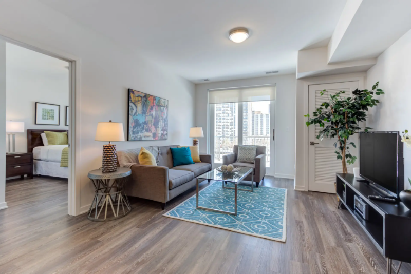 230 W Evergreen Ave - Photo 4 of 12