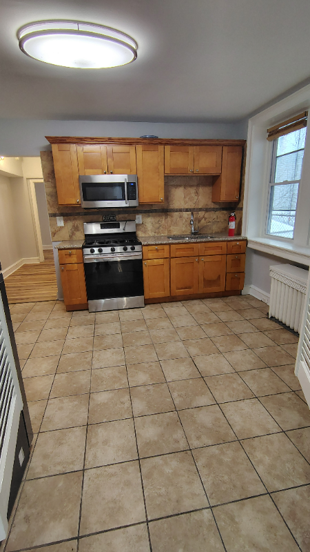 523 W Nedro Ave #1 - Photo 3 of 14