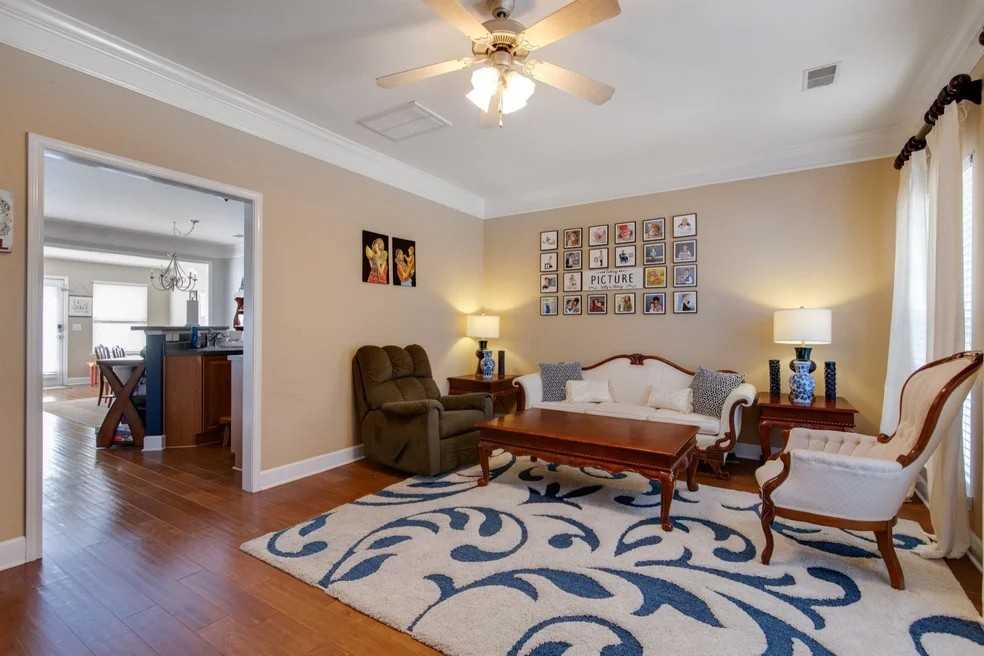 7031 Sunnywood Dr - Photo 6 of 21