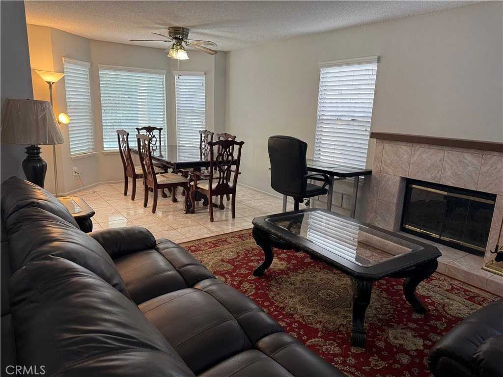 26391 Snowden Ave - Photo 7 of 15