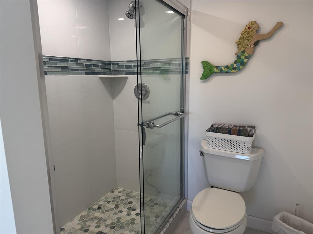 4801 Martinique Pl - Photo 4 of 50