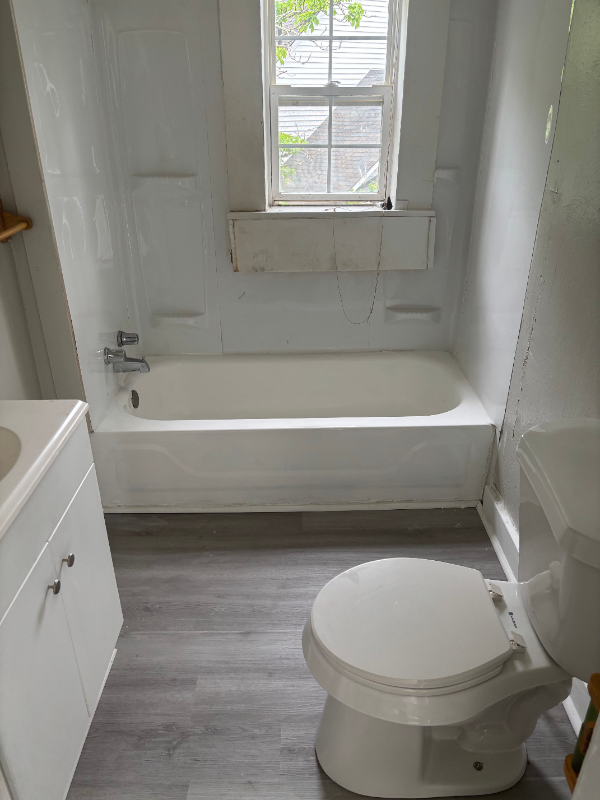1421 Long Ave - Photo 2 of 6