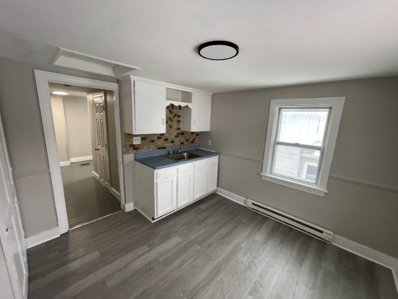 1324 Brownell Ave - Photo 4 of 19