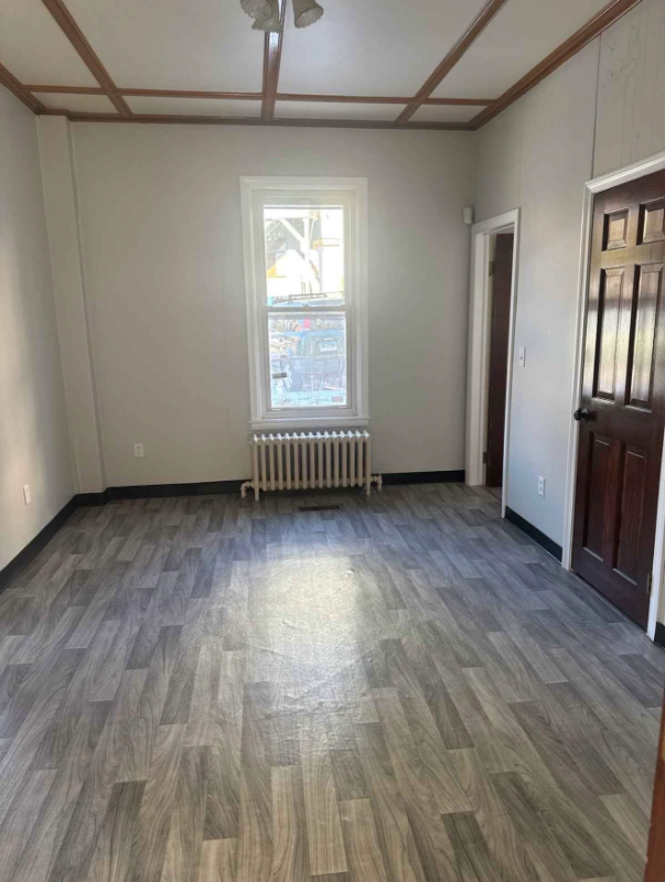 18 Cliff St #1 - Photo 2 of 10