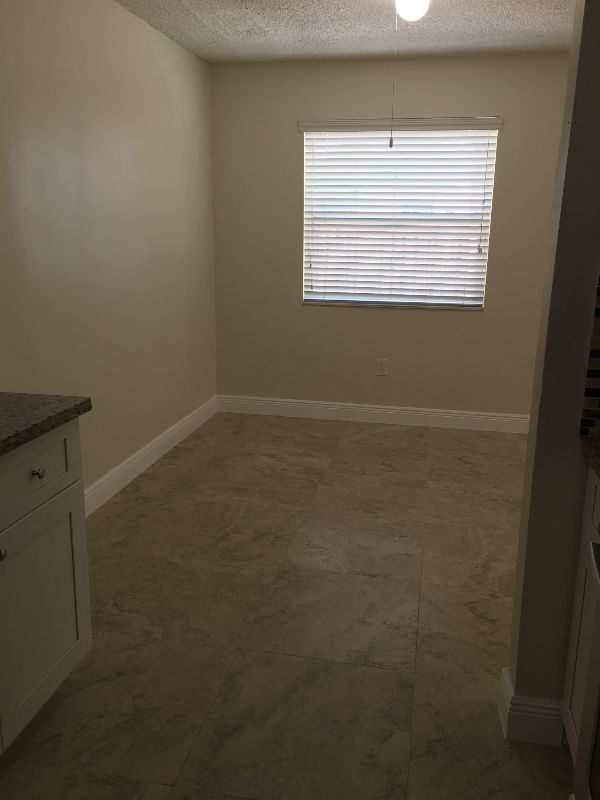 195 Street, Nwave - Photo 6 of 20