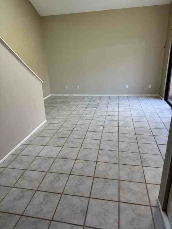 8396 S Haven Ln - Photo 5 of 22