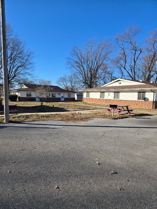 100 Wilson St #A1 - Photo 2 of 3