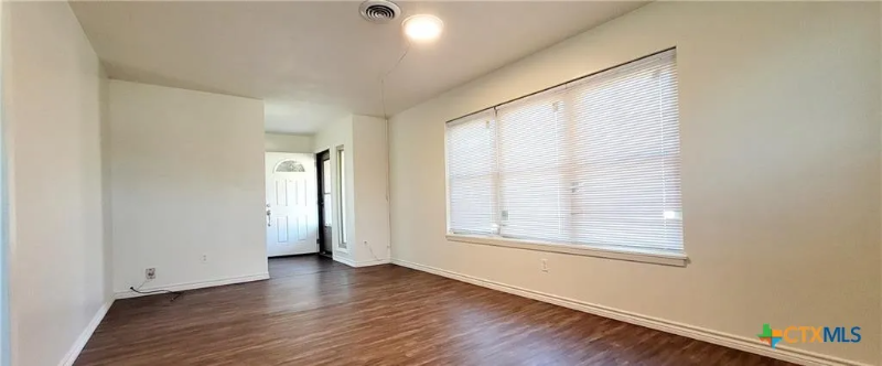 613 Cedar Dr - Photo 4 of 20