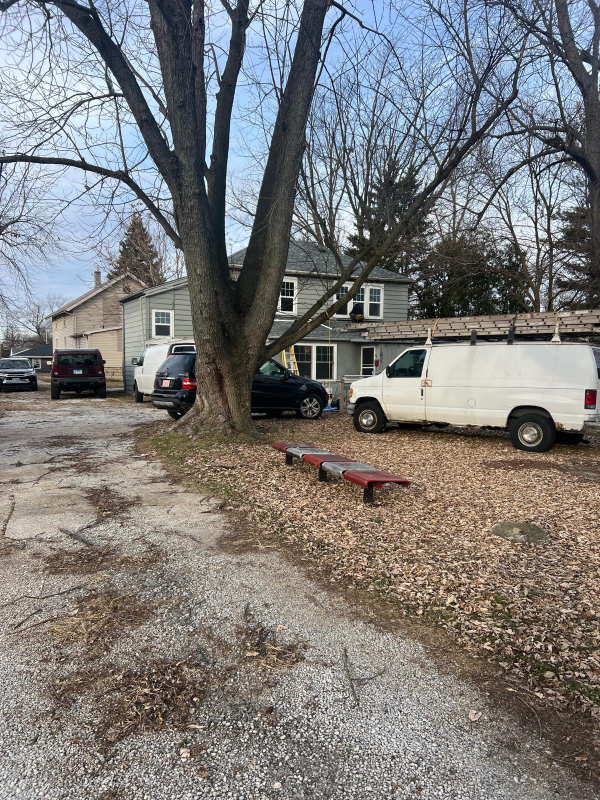 16054 Cottage Grove Ave - Photo 2 of 11